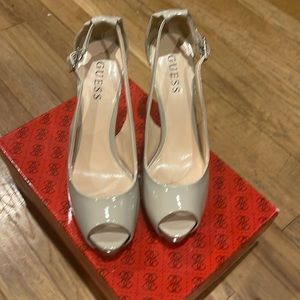 COPY - Guess heel size 7.5